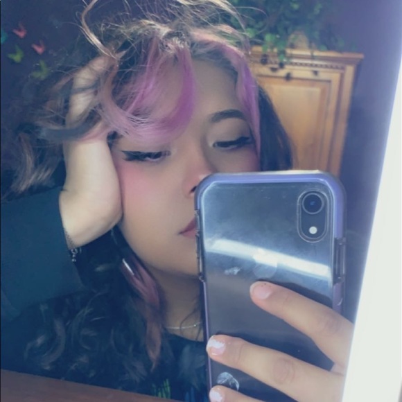 Meet your Posher, Gaby - Picture 1 of 1